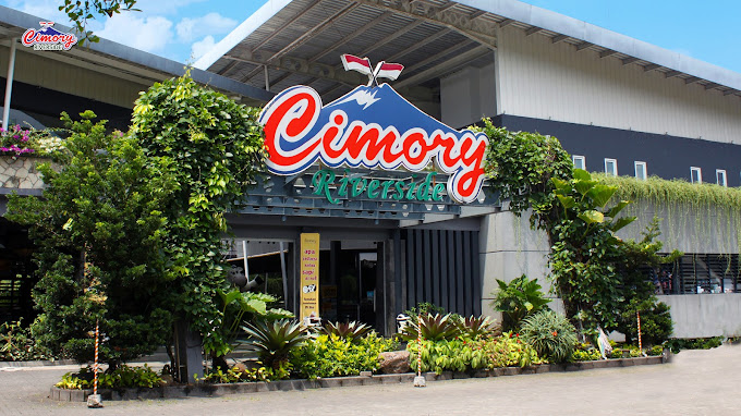 Cimory Riverside-Wisata alam dan kuliner Puncak